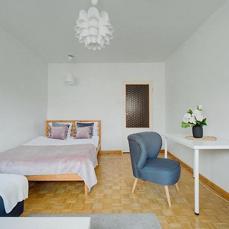 2 Bedroom Apt In Heart Of Warsaw Zgoda 9 Tv70 المظهر الخارجي الصورة