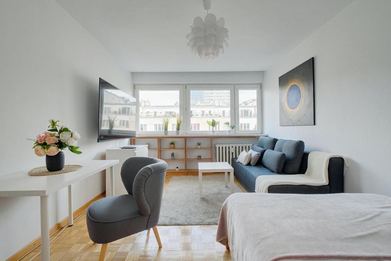 2 Bedroom Apt In Heart Of Warsaw Zgoda 9 Tv70 المظهر الخارجي الصورة