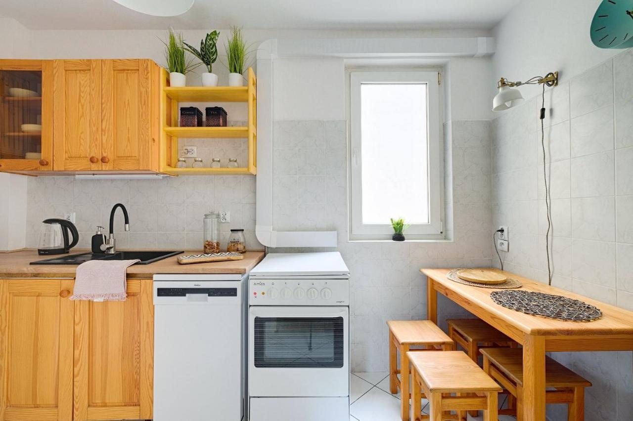 2 Bedroom Apt In Heart Of Warsaw Zgoda 9 Tv70 المظهر الخارجي الصورة