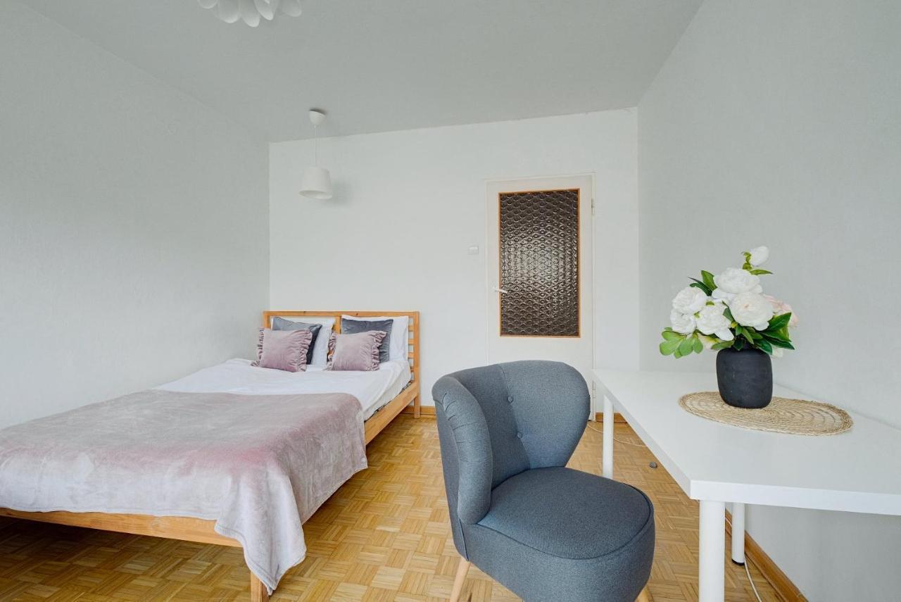 2 Bedroom Apt In Heart Of Warsaw Zgoda 9 Tv70 المظهر الخارجي الصورة